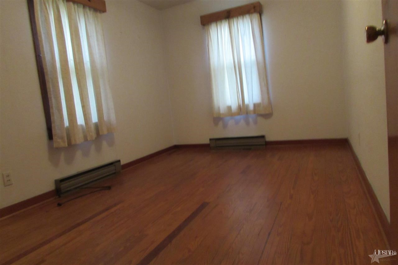 607 W Albion St, Avilla, IN 46710 photo 12
