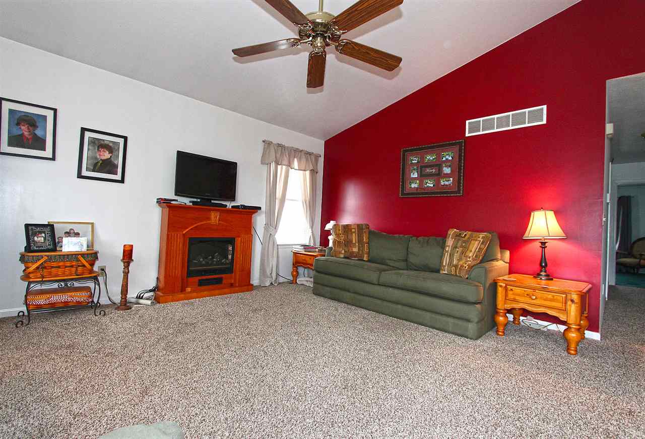 3327 Wild Cherry Rdg W, Mishawaka, IN 46544 photo 3