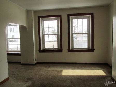317 N Wayne St, Warren, IN 46792 photo 2