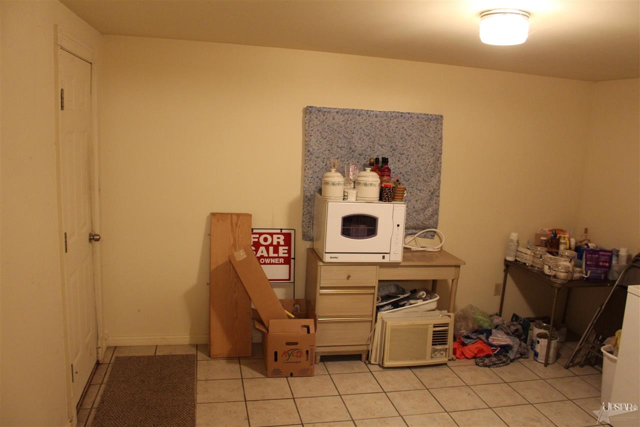 1410 Urban Ave, Auburn, IN 46706 photo 5