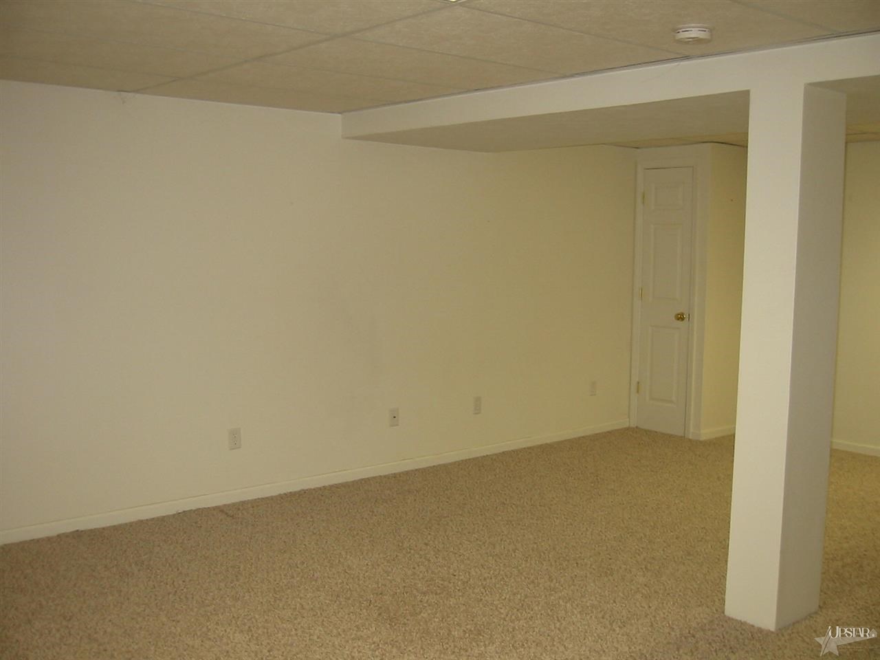940 Colonial Manor Dr, Goshen, IN 46526 photo 22
