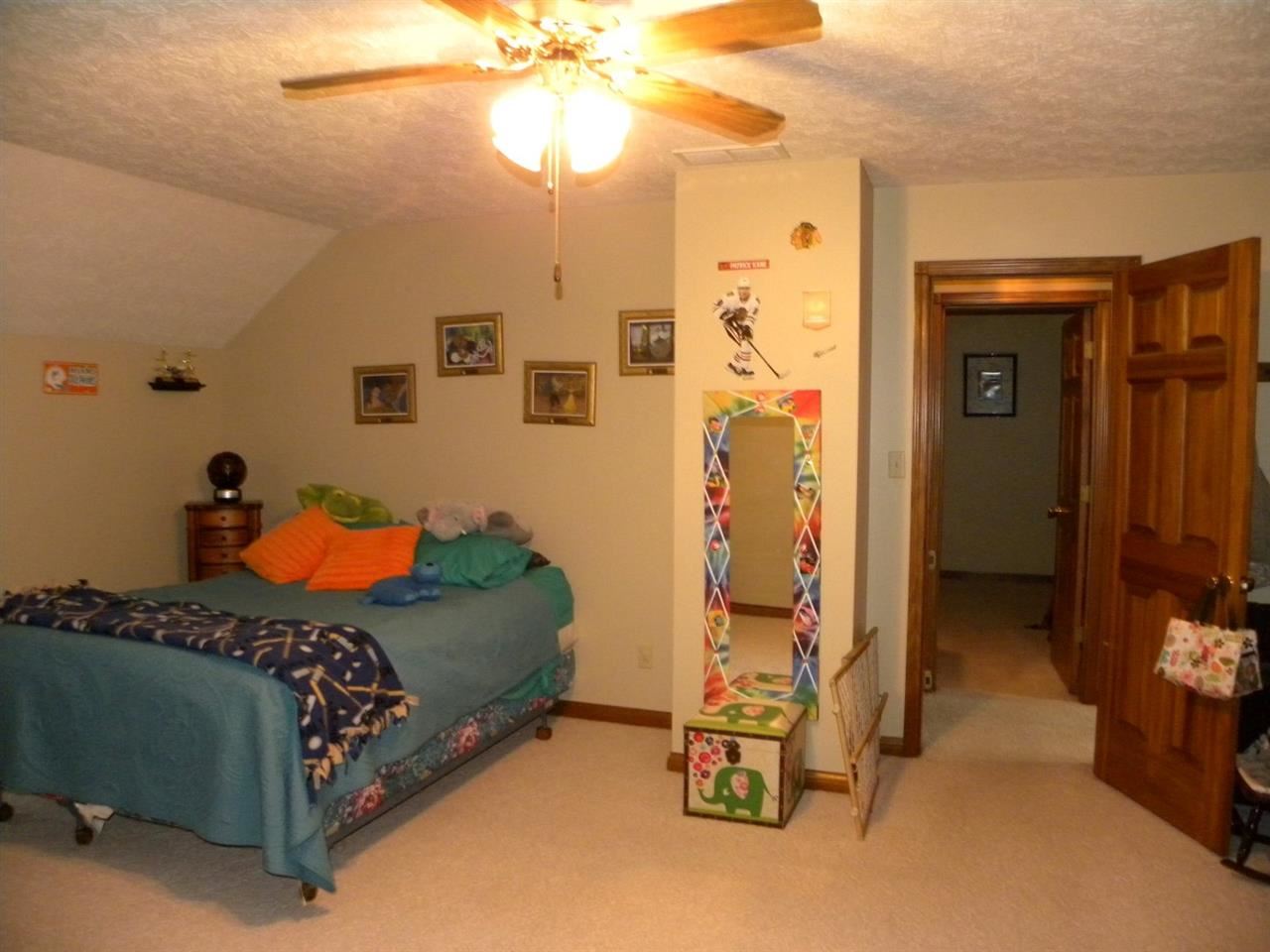104 N Campbell Blvd, Haubstadt, IN 47639 photo 14