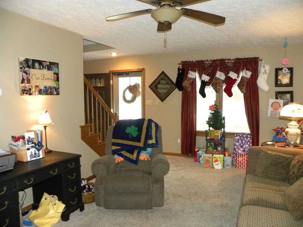 104 N Campbell Blvd, Haubstadt, IN 47639 photo 4