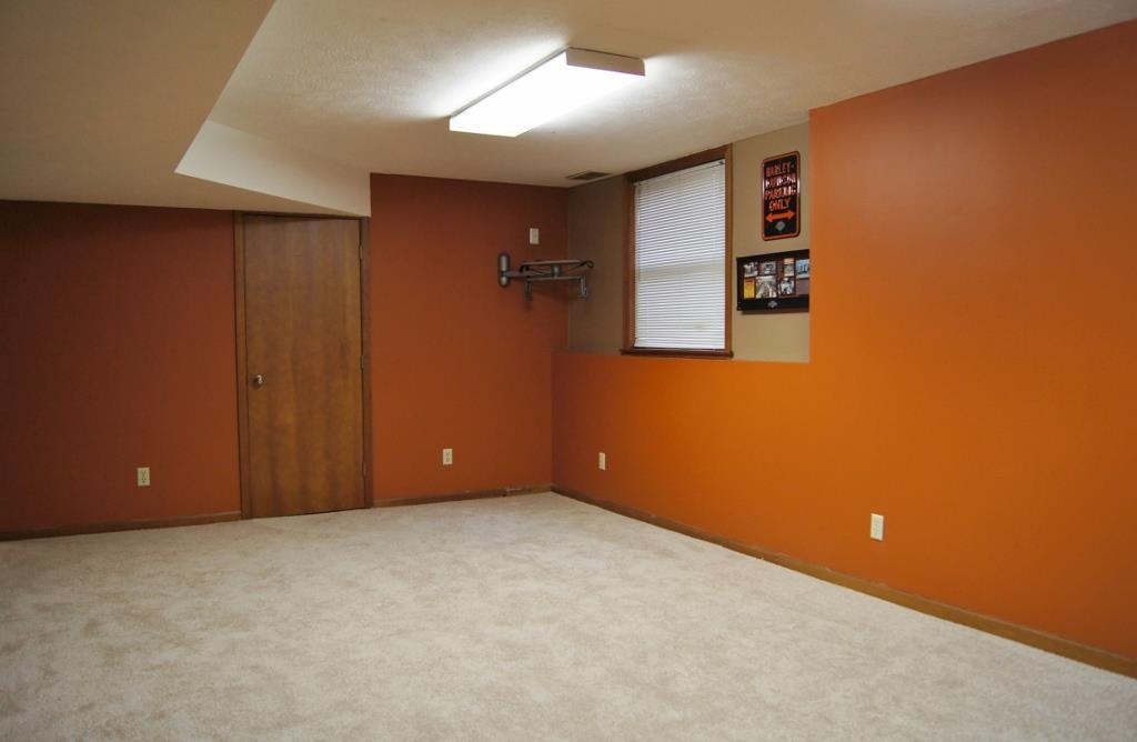 3249 N Ashford Ct, Warsaw, IN 46582 photo 15