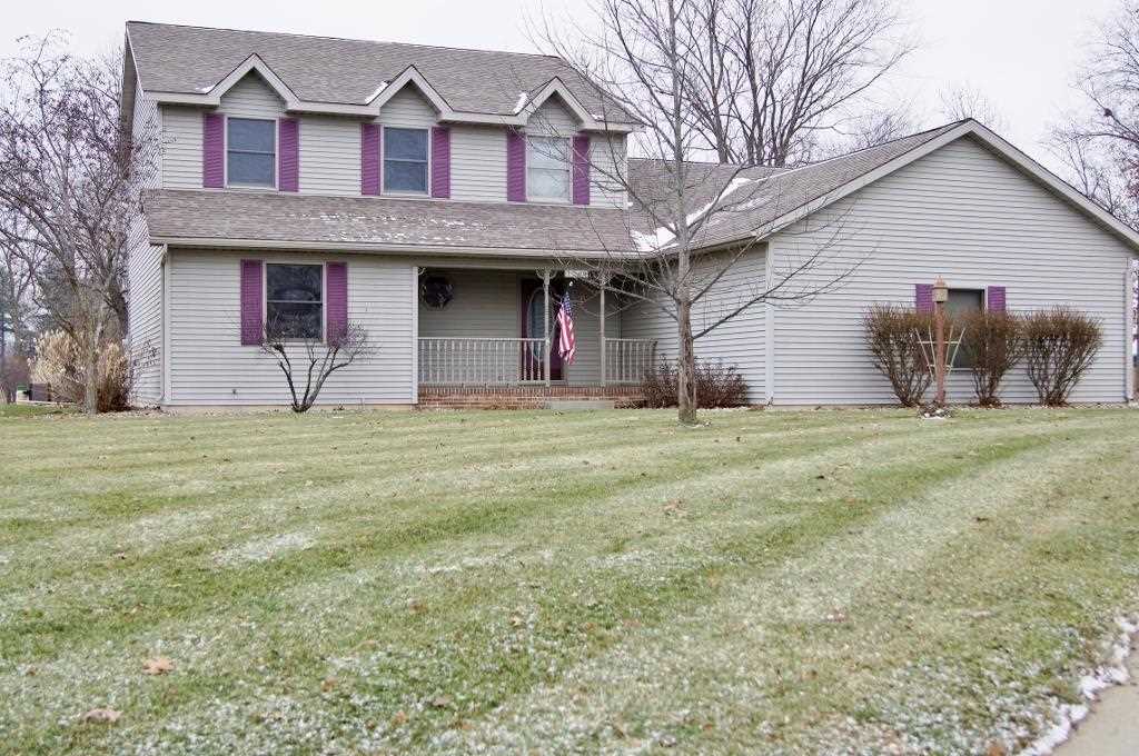 3249 N Ashford Ct, Warsaw, IN 46582 photo 2