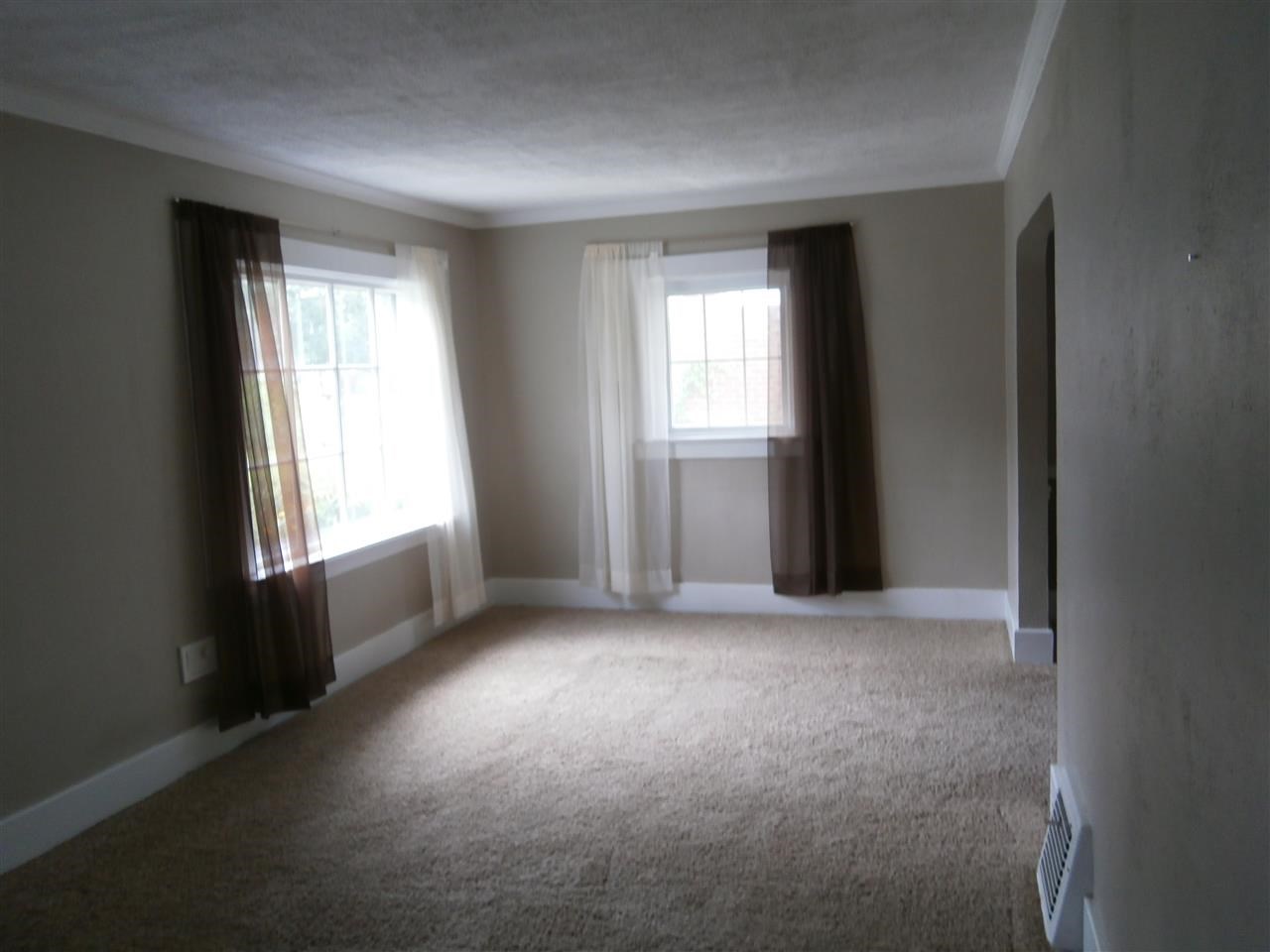 2119 Meridian St, Fort Wayne, IN 46808 photo 2