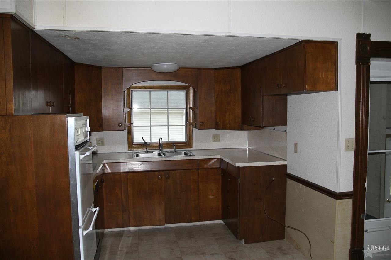 6785 Second St, Berne, IN 46711 photo 3