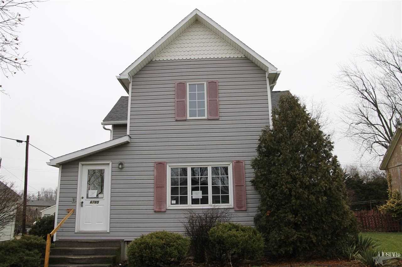 6785 Second St, Berne, IN 46711 photo 1