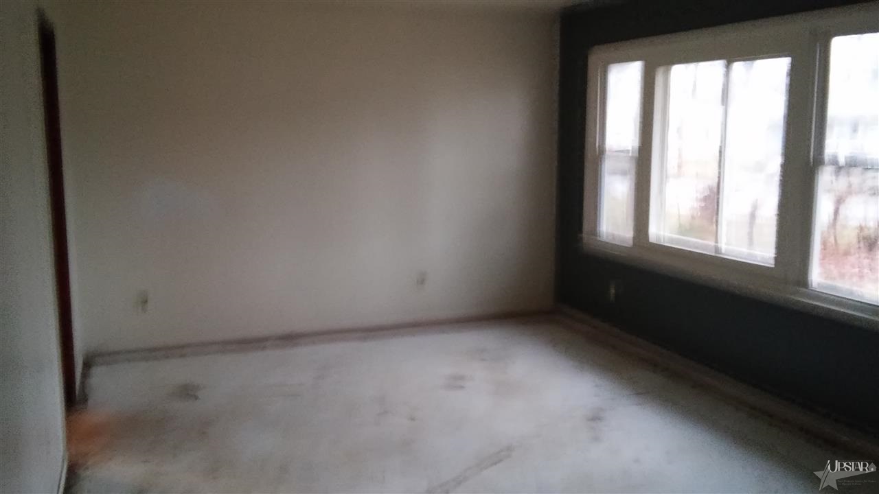 4530 Winter St, Fort Wayne, IN 46806 photo 9