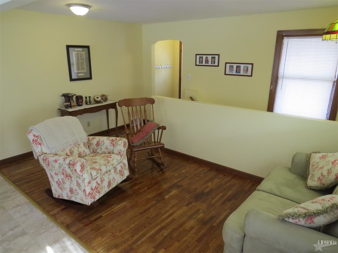 313 Park Ave, Goshen, IN 46526 photo 3