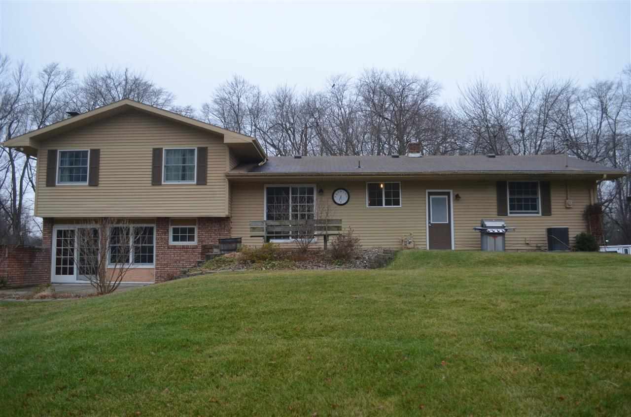 51426 Forest Rd, Elkhart, IN 46514 photo 3