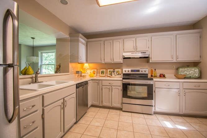 2384 E Winding Brook Cir, Bloomington, IN 47401 photo 4