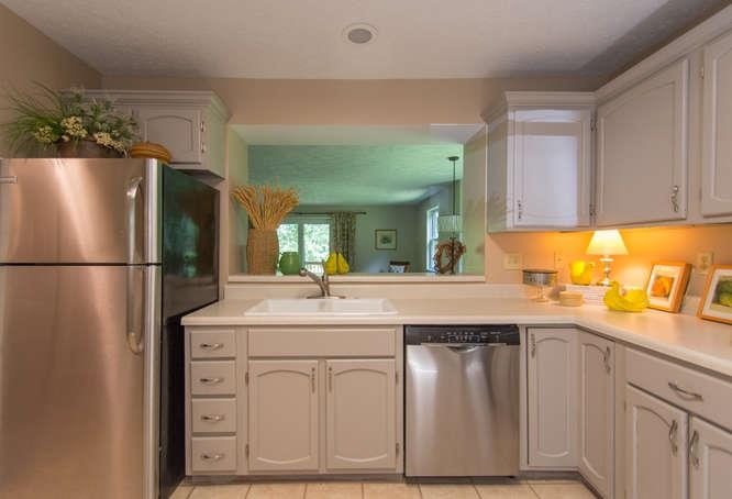 2384 E Winding Brook Cir, Bloomington, IN 47401 photo 7