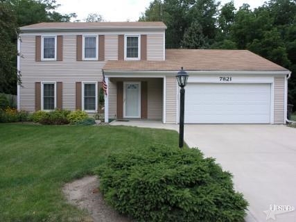 7821 Glenoak Pkwy, Fort Wayne, IN 46815 photo 1