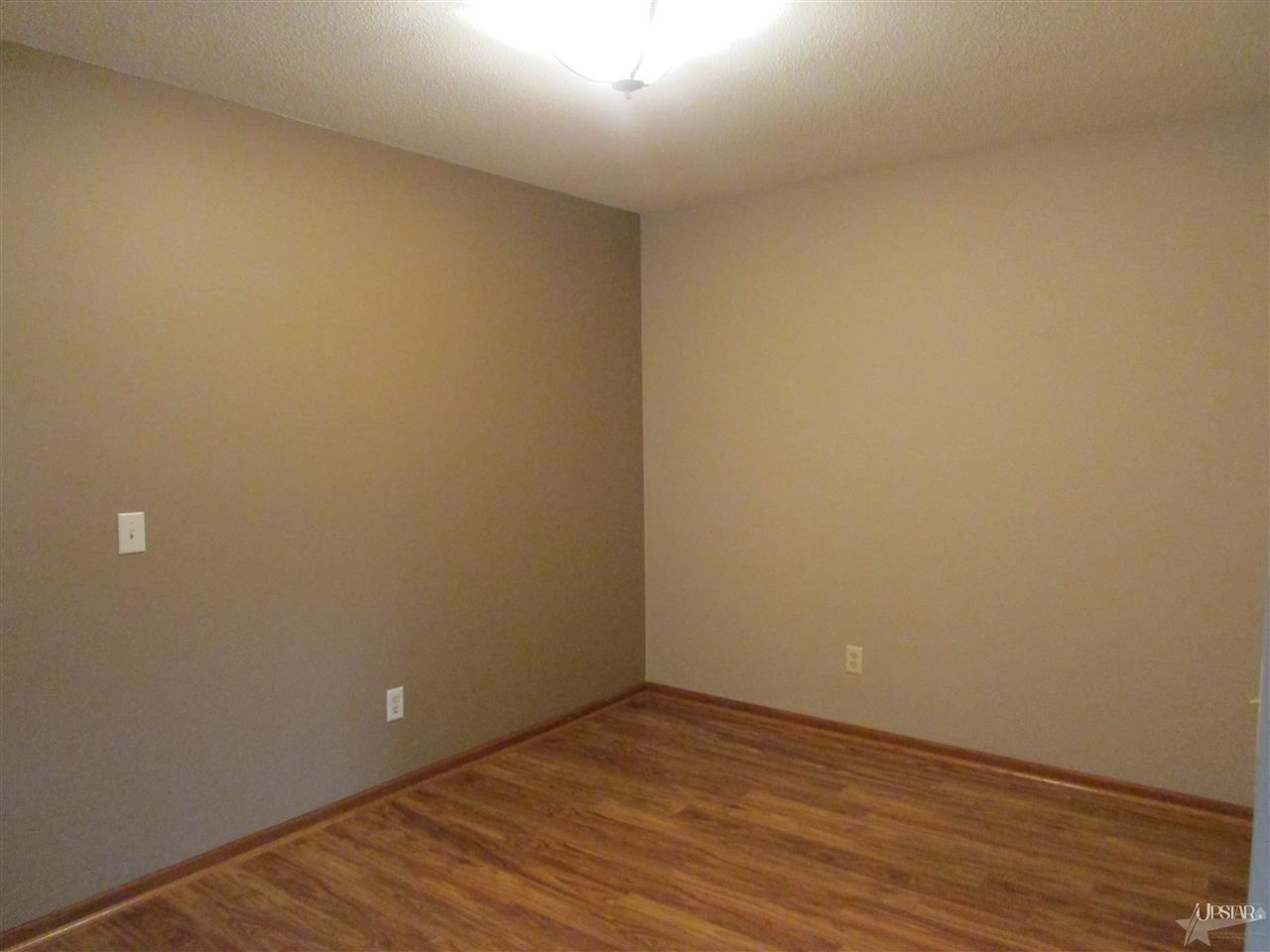 115 Rochester Ct, Decatur, IN 46733 photo 5