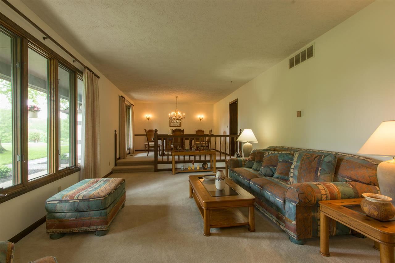 2575 E Plateau Pl, Bloomington, IN 47401 photo 6