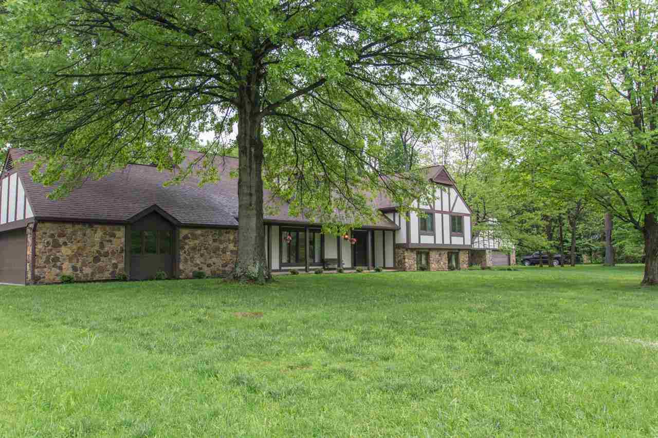 2575 E Plateau Pl, Bloomington, IN 47401 photo 2