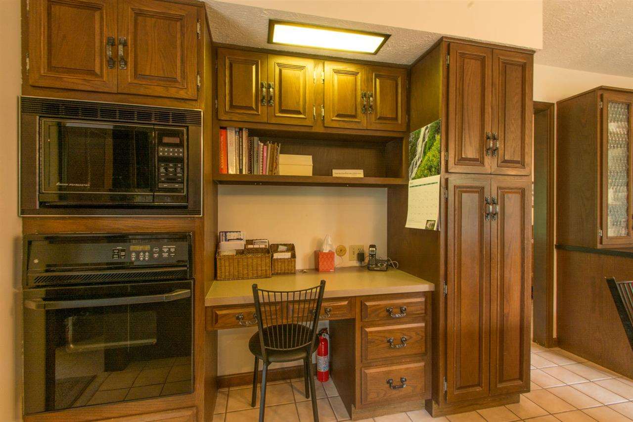 2575 E Plateau Pl, Bloomington, IN 47401 photo 12
