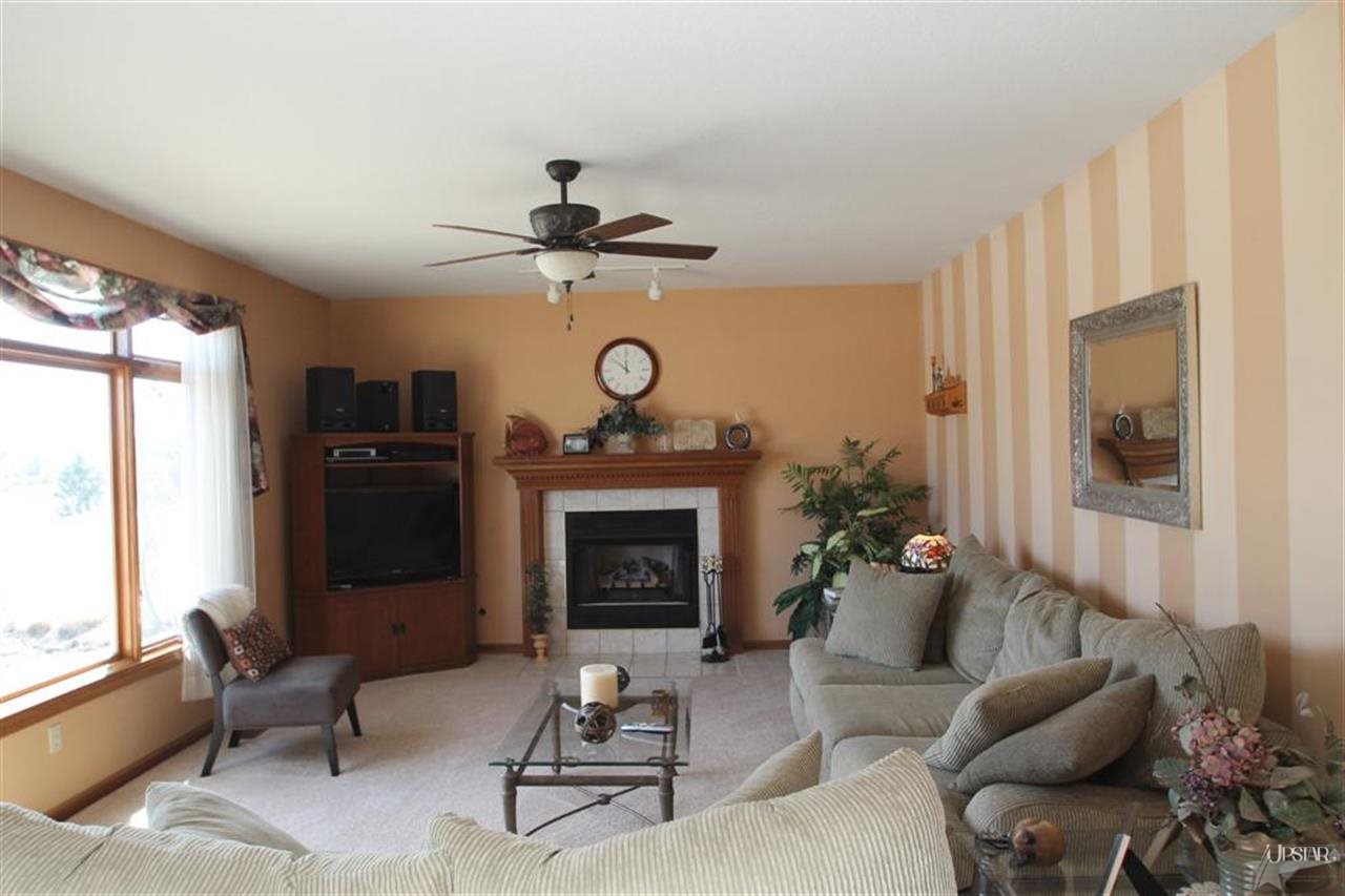 6030 Treasure Cv, Fort Wayne, IN 46835 photo 9
