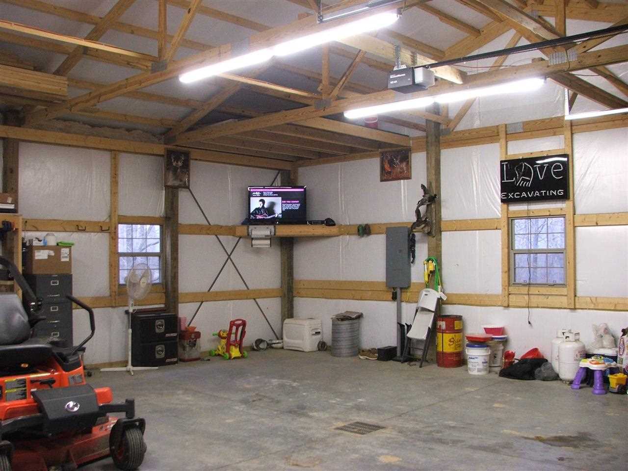 9464 S Hilsmeyer Dr, Huntingburg, IN 47542 photo 24
