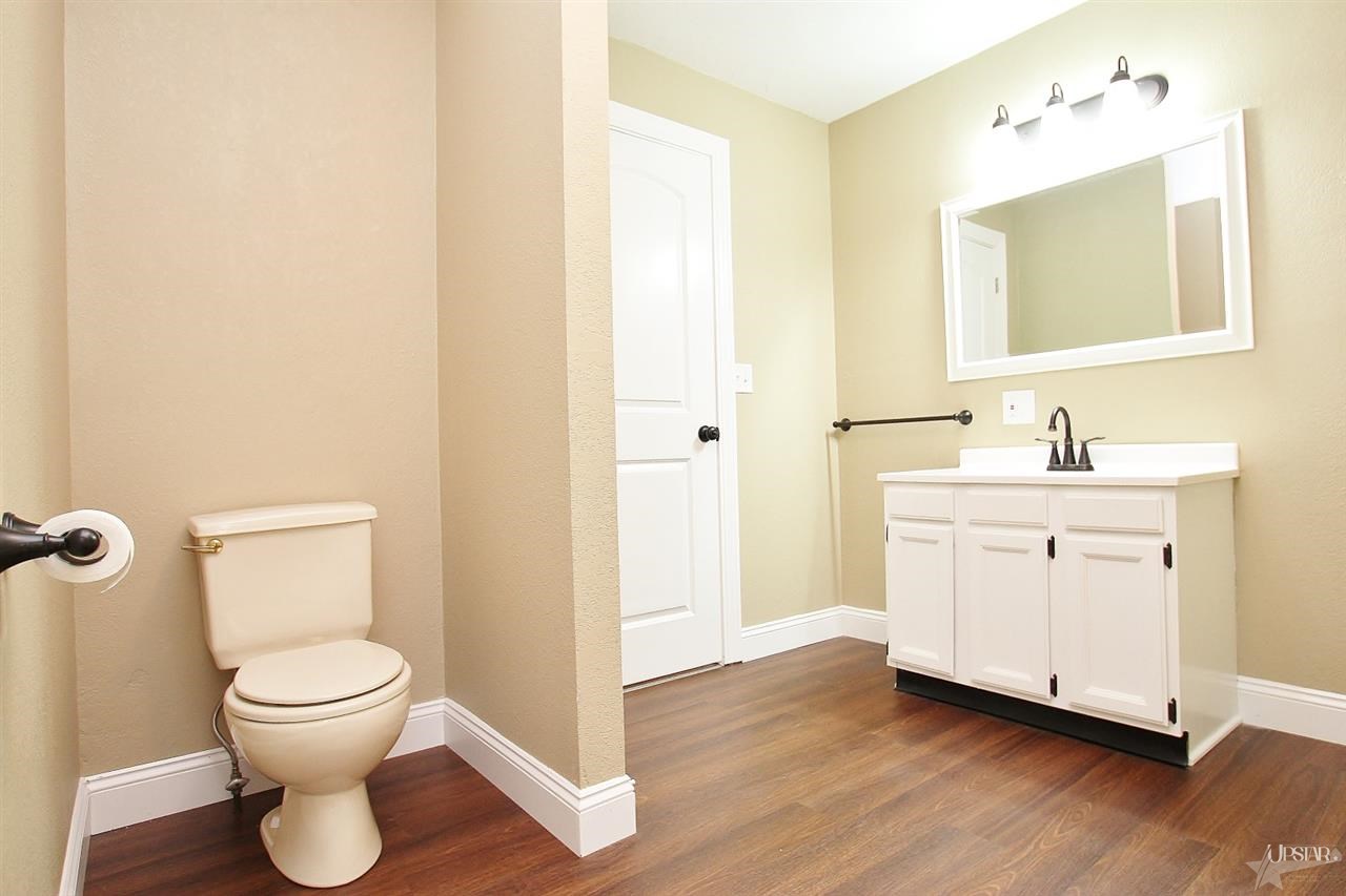 609 Clyde St, Kendallville, IN 46755 photo 9