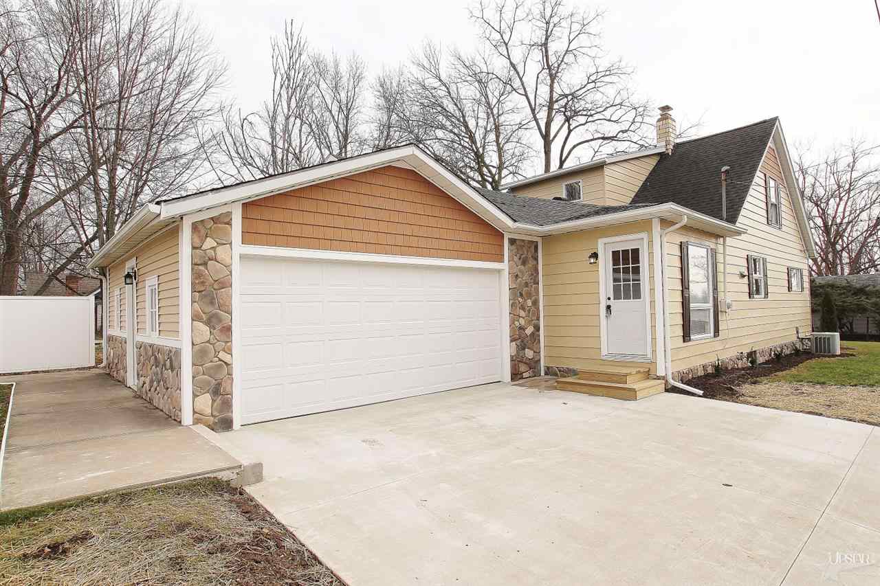 609 Clyde St, Kendallville, IN 46755 photo 1