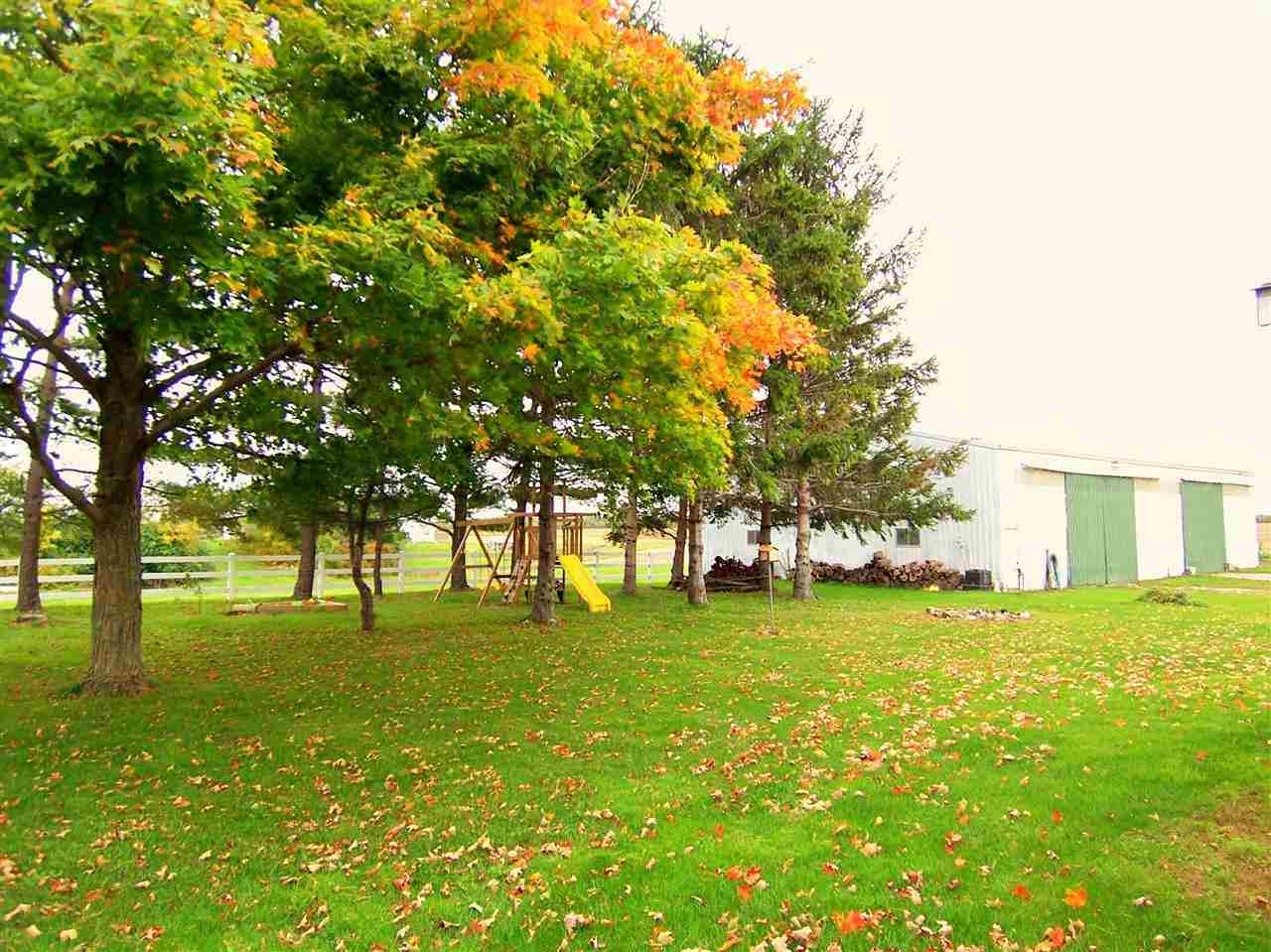 7125 E Anderson Rd, Churubusco, IN 46723 photo 3