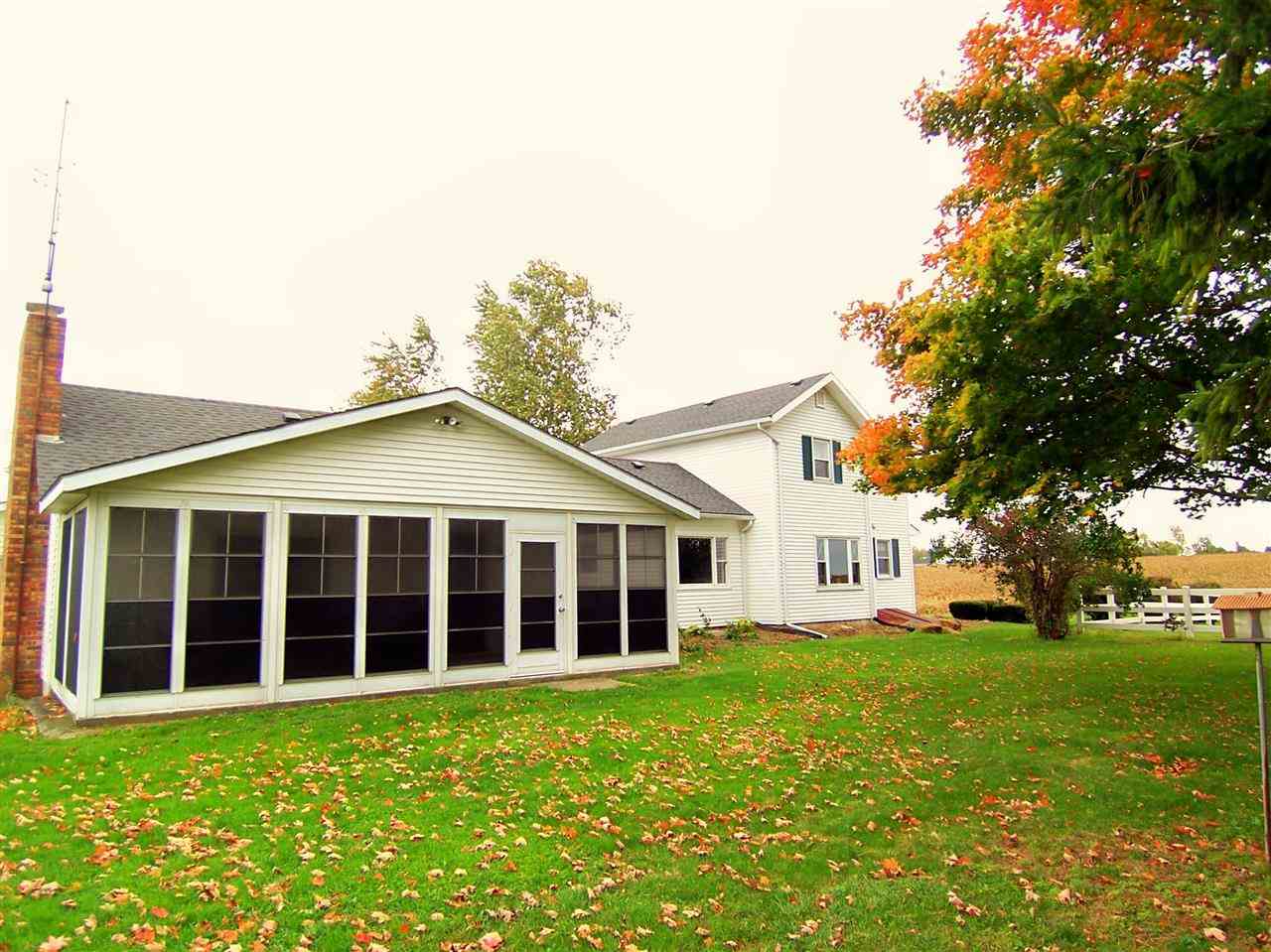 7125 E Anderson Rd, Churubusco, IN 46723 photo 2