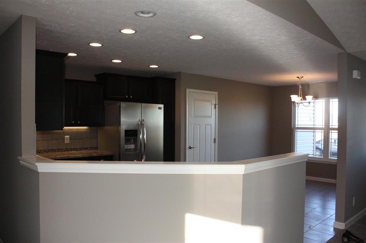 535 Mesa Dr, Russiaville, IN 46979 photo 3