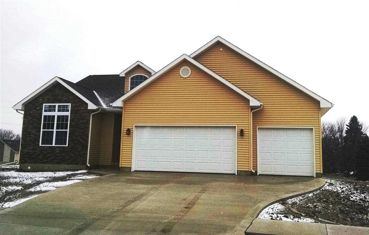 2065 Shellbark Ln, Warsaw, IN 46582 photo 1