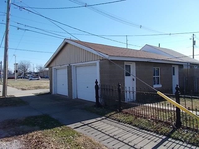 619 Hess Ave, Evansville, IN 47712 photo 3