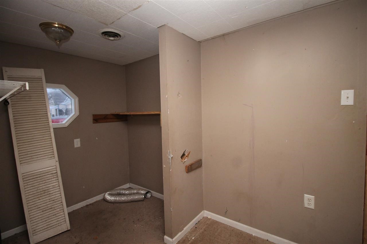 2307 W 12th St, Marion, IN 46953 photo 7