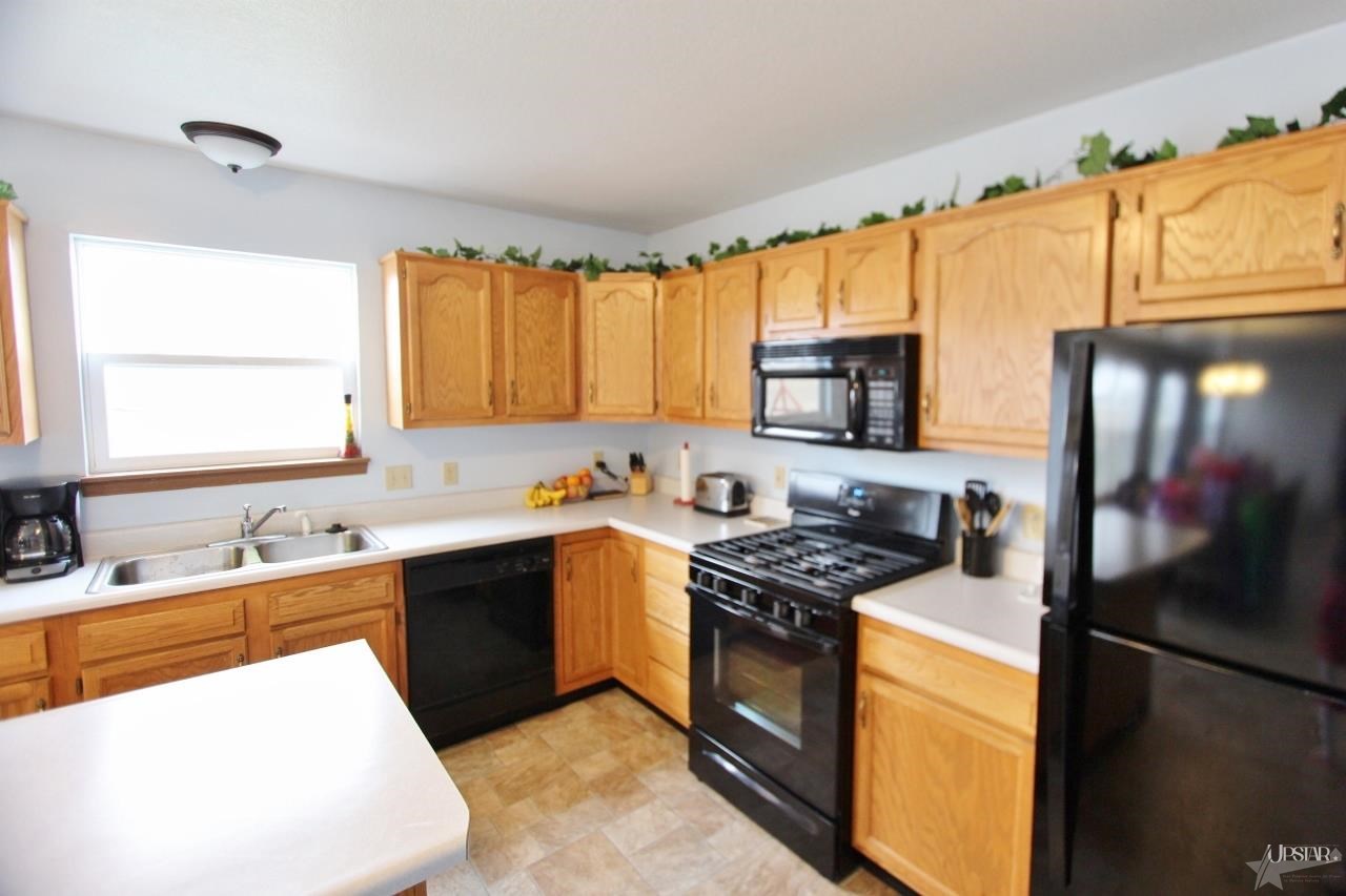4724 Anglers Ln, Fort Wayne, IN 46808 photo 9
