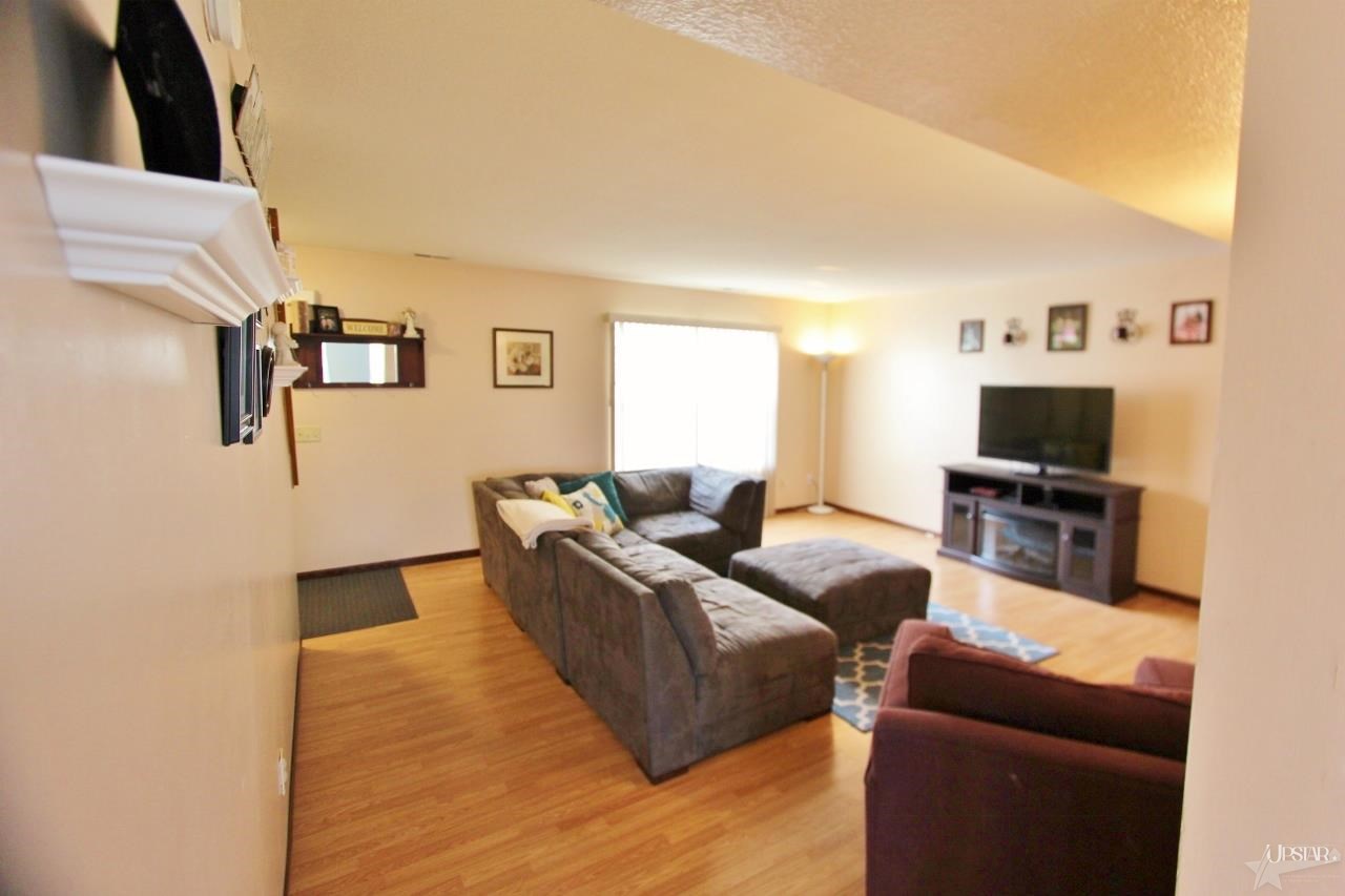 4724 Anglers Ln, Fort Wayne, IN 46808 photo 2