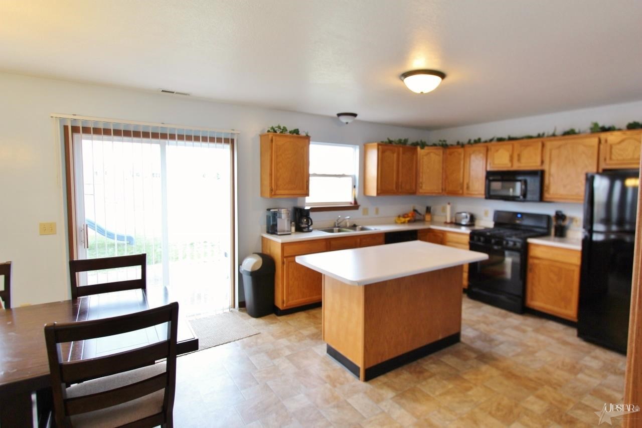 4724 Anglers Ln, Fort Wayne, IN 46808 photo 3