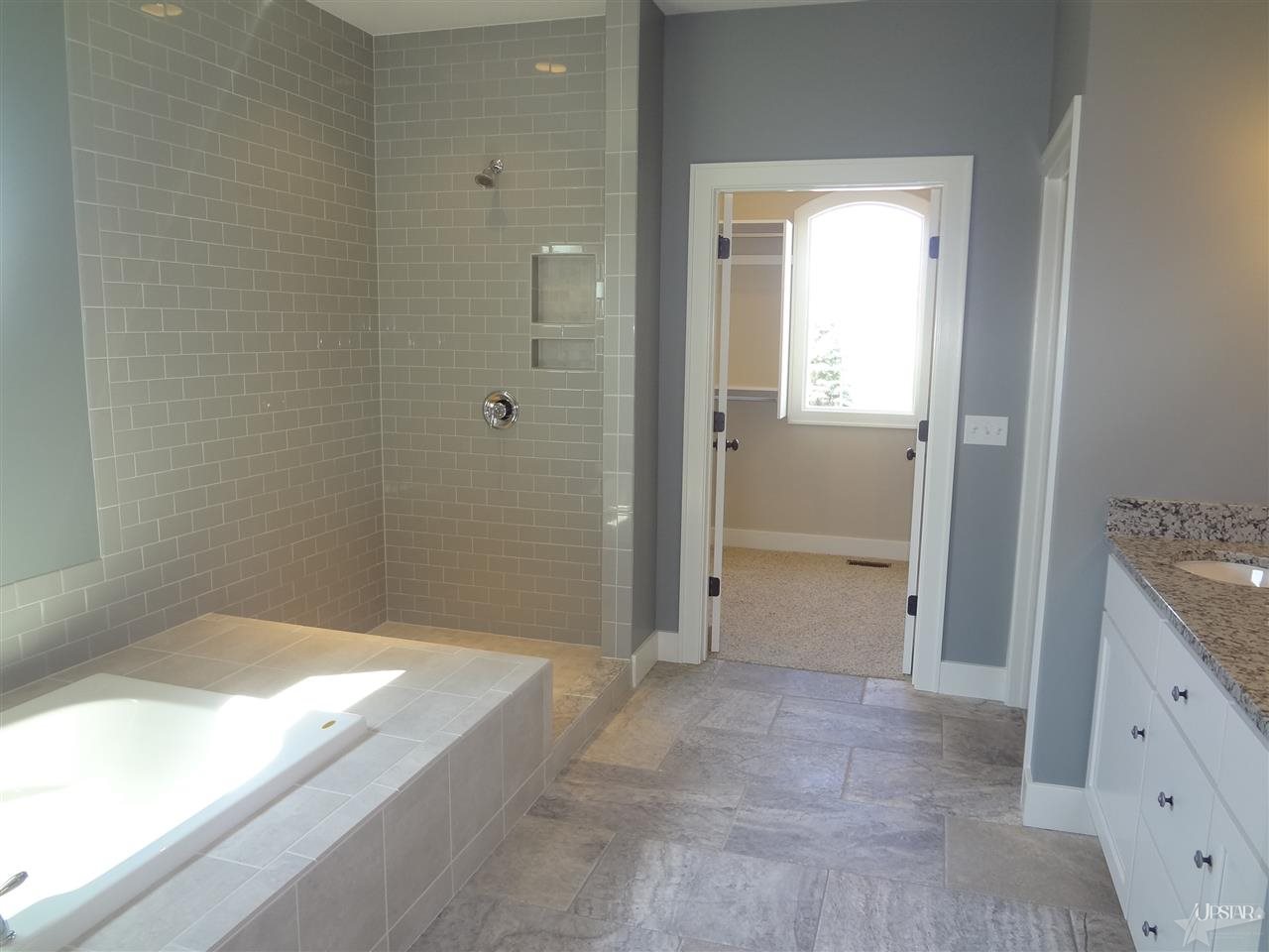 513 Twin Eagles Blvd W, Huntertown, IN 46748 photo 16