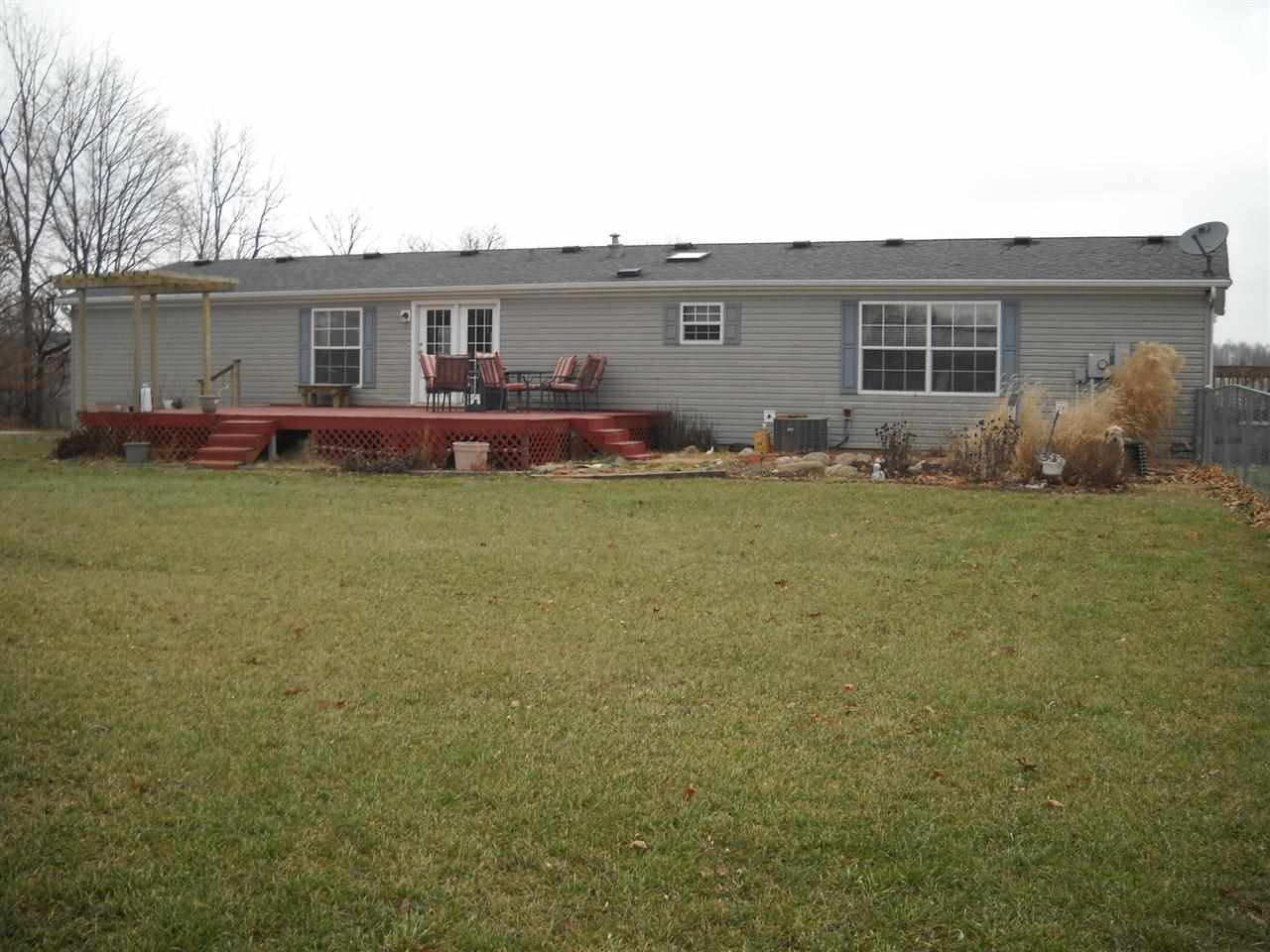 515 E 1000 N, Macy, IN 46951 photo 3