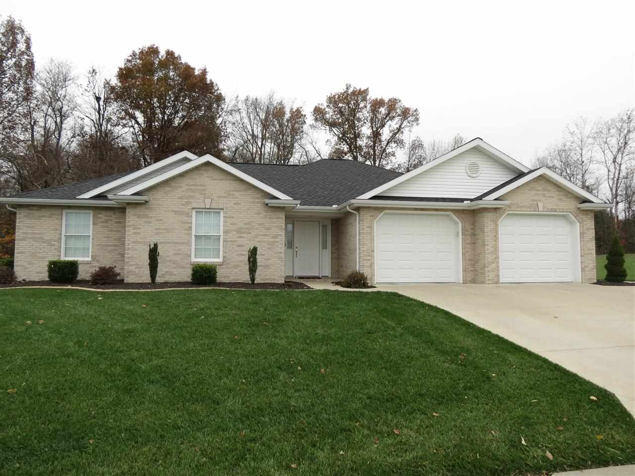185 Gatsby Ct, Jasper, IN 47546 photo 1