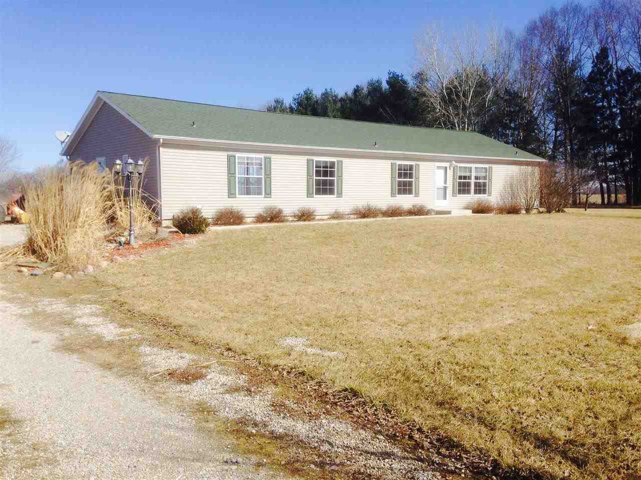390 19th Rd, Bourbon, IN 46504 photo 4