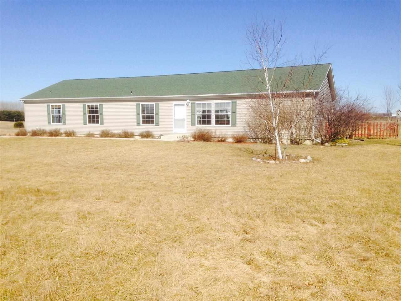 390 19th Rd, Bourbon, IN 46504 photo 3