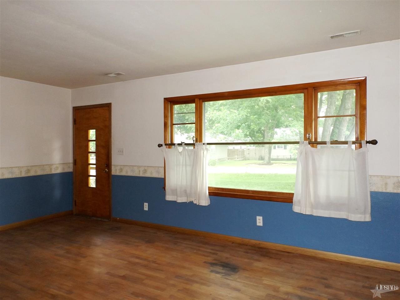 1825 Graham Dr, Fort Wayne, IN 46818 photo 3
