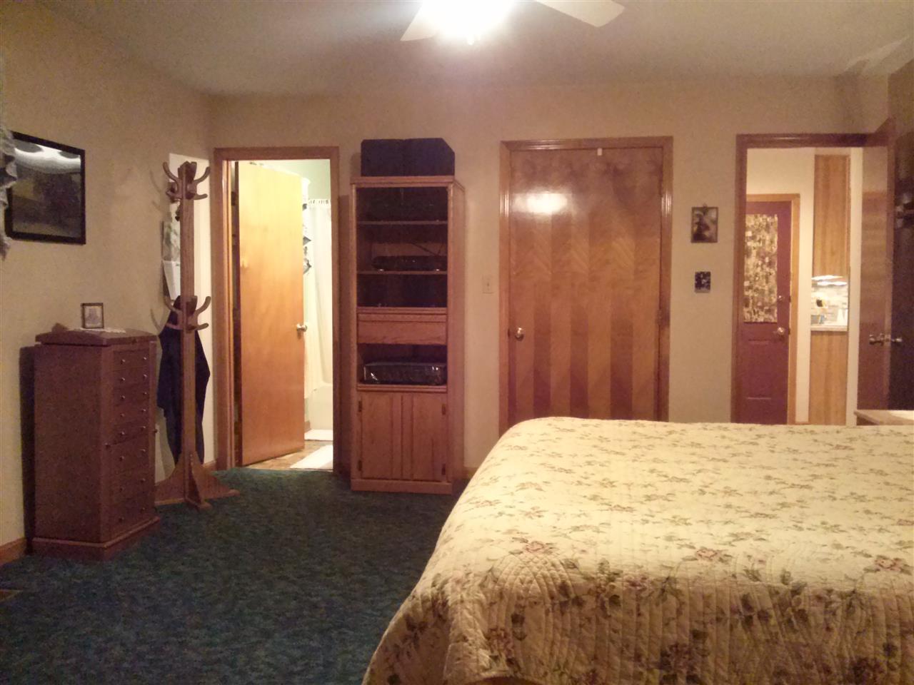 9210 Middle Mount Vernon Rd, Evansville, IN 47712 photo 12