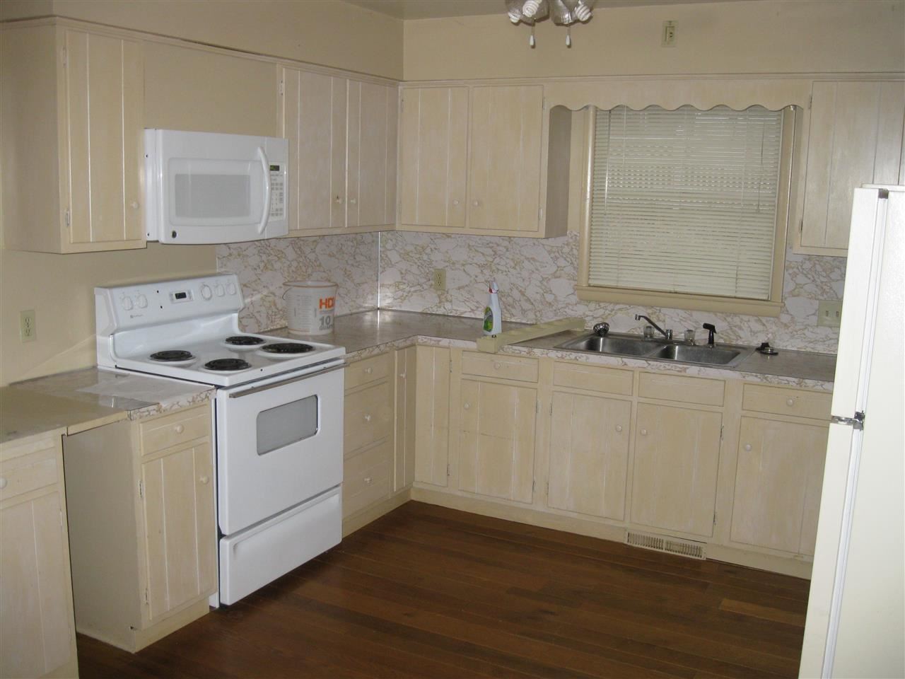 720 Michigan St, Ferdinand, IN 47532 photo 2