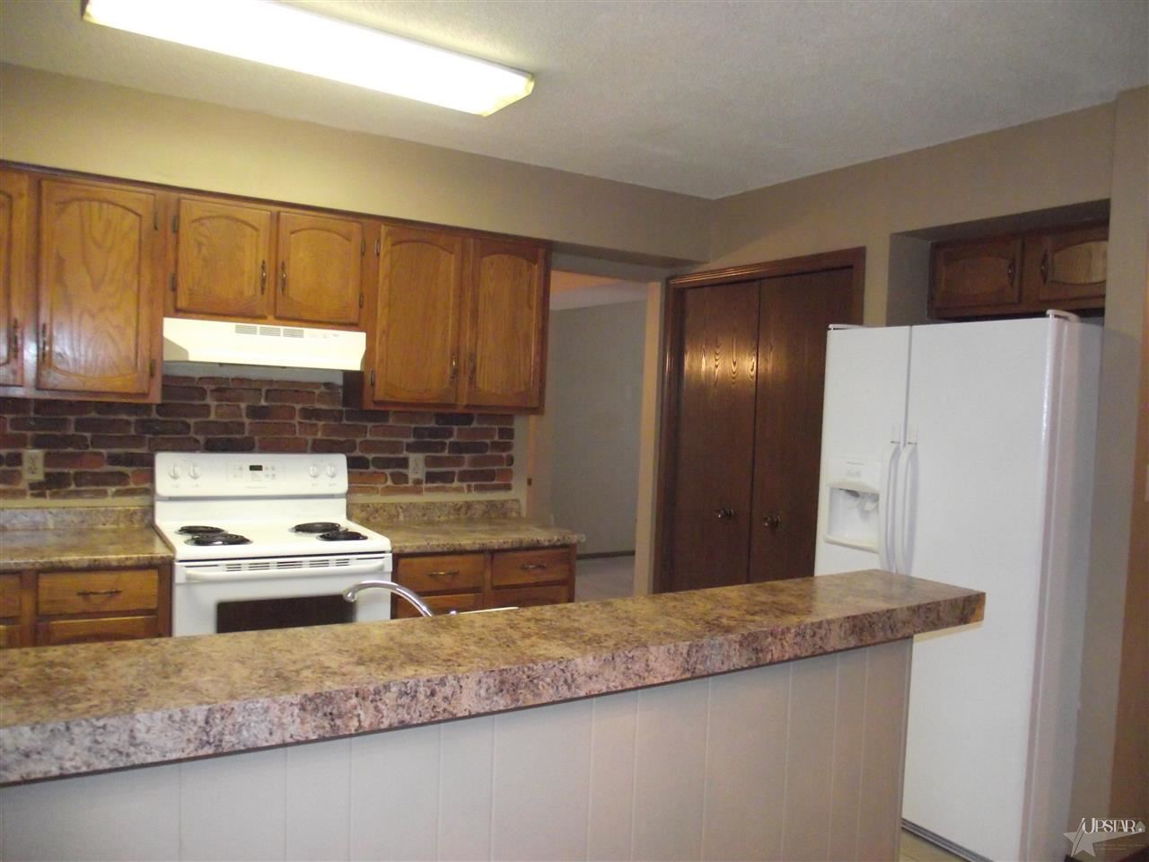 6203 Goodfellow Dr, Fort Wayne, IN 46835 photo 10