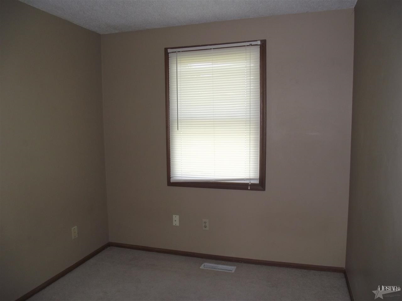 6203 Goodfellow Dr, Fort Wayne, IN 46835 photo 18