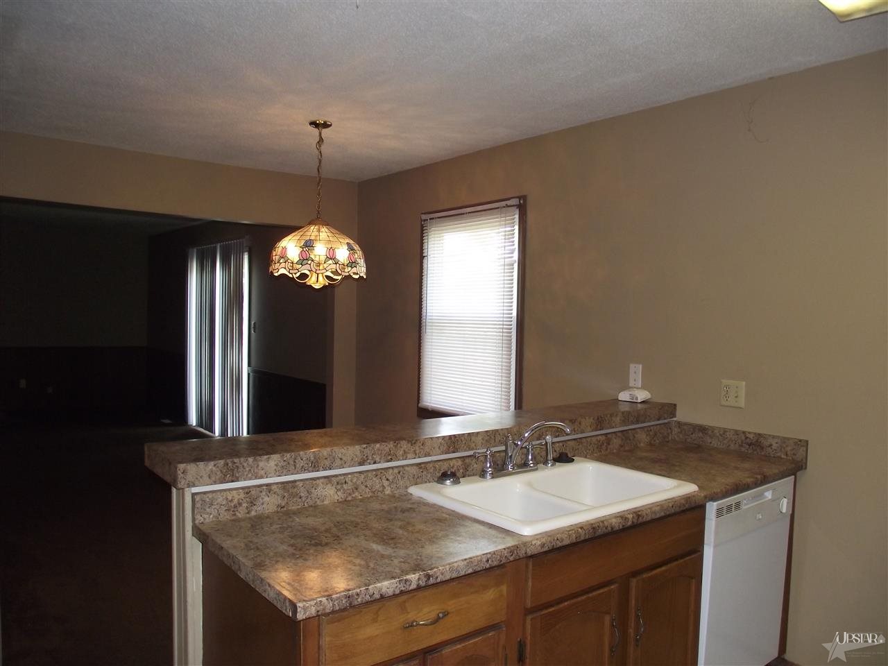 6203 Goodfellow Dr, Fort Wayne, IN 46835 photo 9