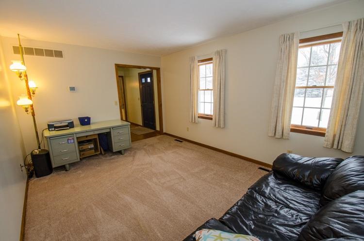 51555 Steeple Chase Ct, Granger, IN 46530 photo 3
