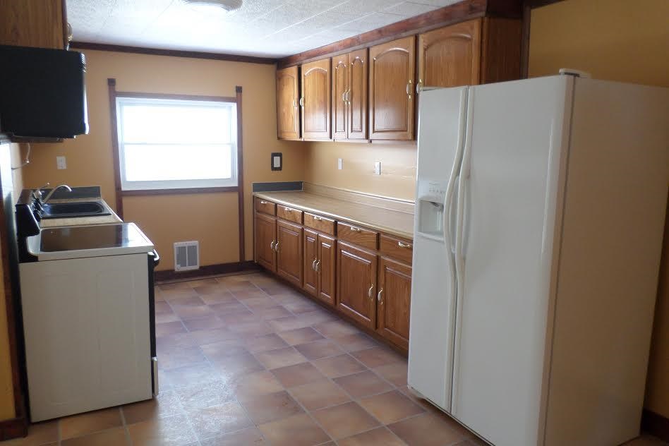 2389 W Cumberland St, Dublin, IN 47335 photo 6