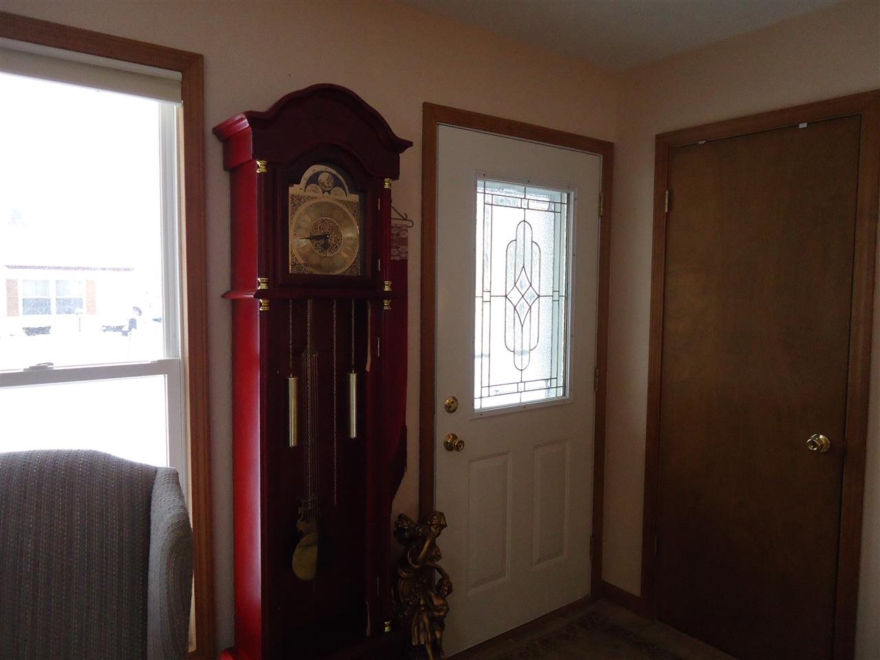 509 E Walnut St, Akron, IN 46910 photo 22