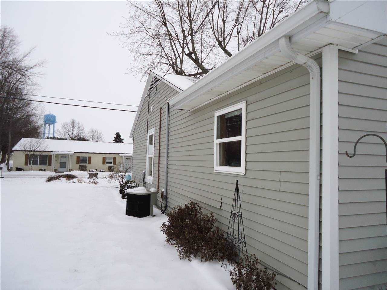 509 E Walnut St, Akron, IN 46910 photo 16